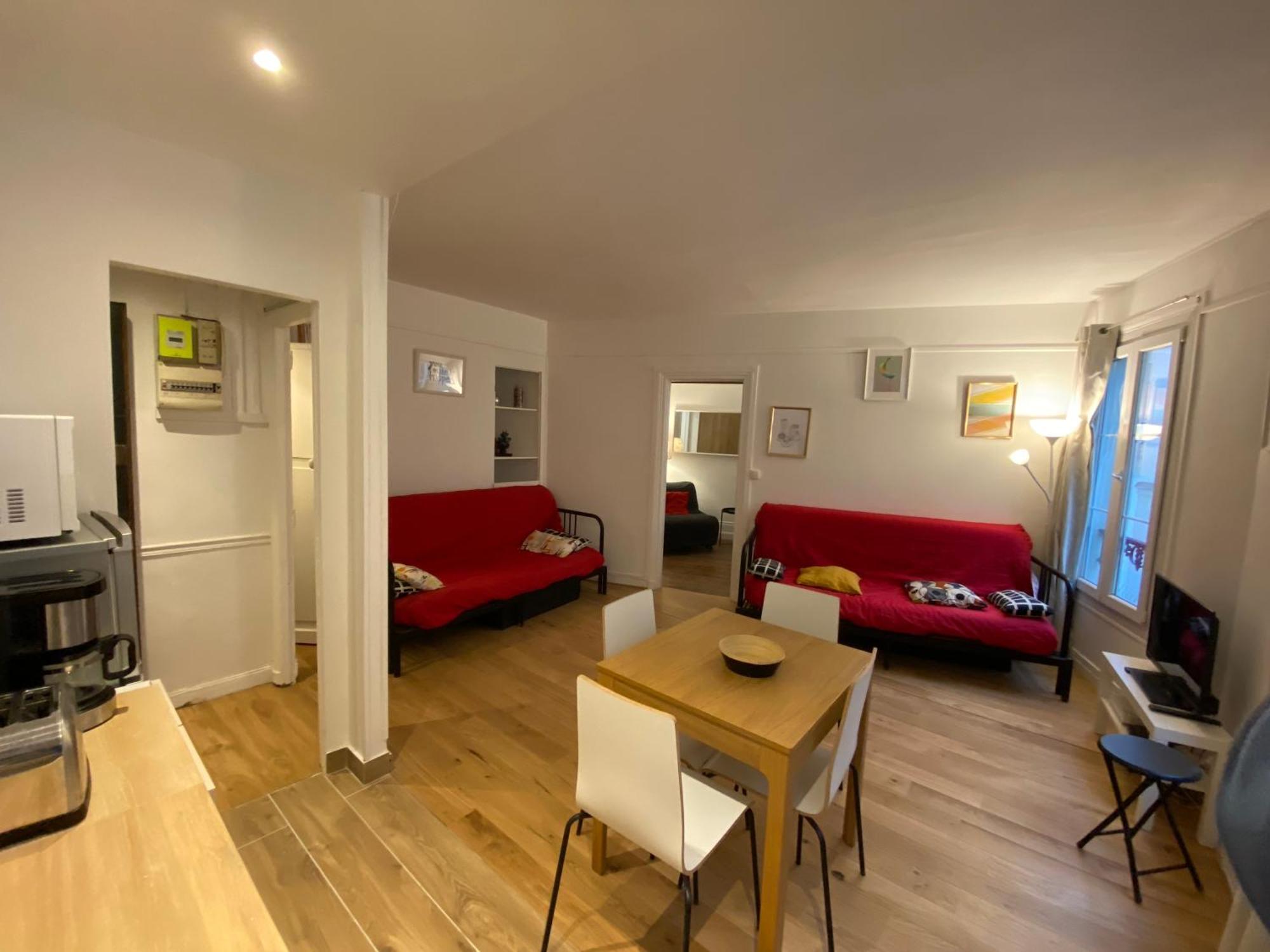 Appartement Sacre Coeur Montmartre Et Tour Eiffel, 8 People, Parijs